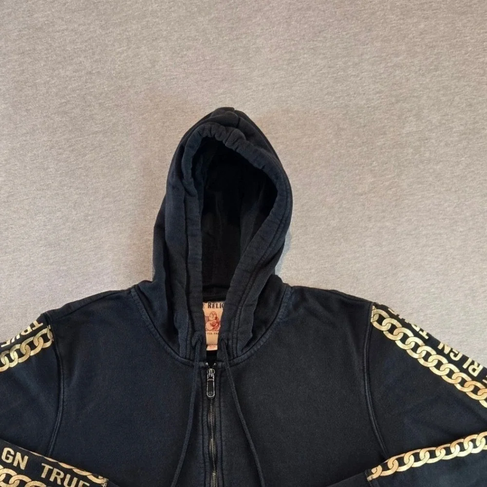 True Religion Zip Hoodie Mens XL Black Gold Chain Graphic Sleeve Logo Sweatshirt